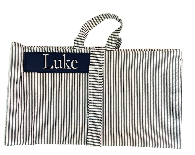 Nautical Serenity: Navy Seersucker Kindermat Cover for Daycare Nap Time – Infuse Comfort with Classic Style for Serene and Playful Rest