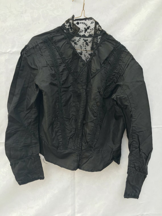 Beautiful Victorian lace womens blouse late 1800s
