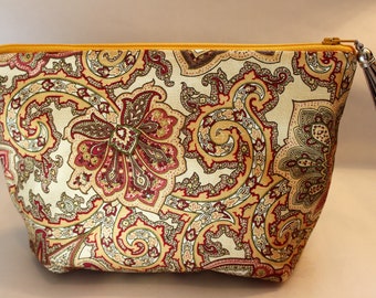 Lined Floral Paisley Clutch, Cosmetic Bag, Accessories Bag