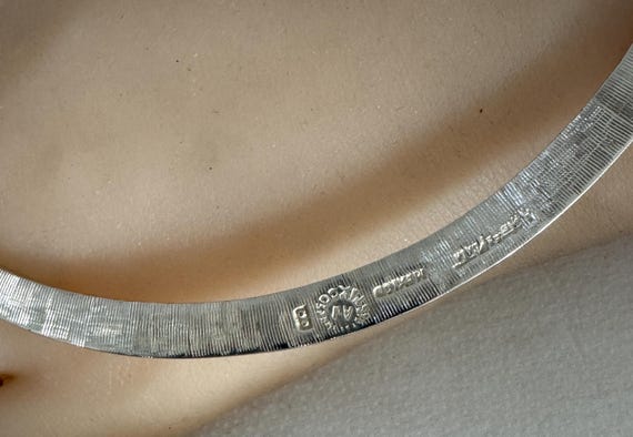 Antonio Pineda Collar Ribbed Pattern Master Silversmith Taxco Mexico 1919-2009 Modernist Craftsmanship  59.3 Gram Vintage Necklace 17”x7.4mm View 3