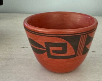 Hopi Potter Black on Red Bowl Red Ware Native American Unsigned Pottery Excellent Condition Width 4.55” x  3.04” Height - Camera Reflection