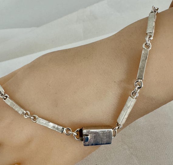 Antonio Pineda Collar Ribbed Pattern Master Silversmith Taxco Mexico 1919-2009 Modernist Craftsmanship  59.3 Gram Vintage Necklace 17”x7.4mm View 5