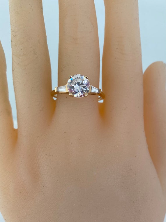 14K Solid Gold Solitaire CZ Flanked Baguettes Exq… - image 7