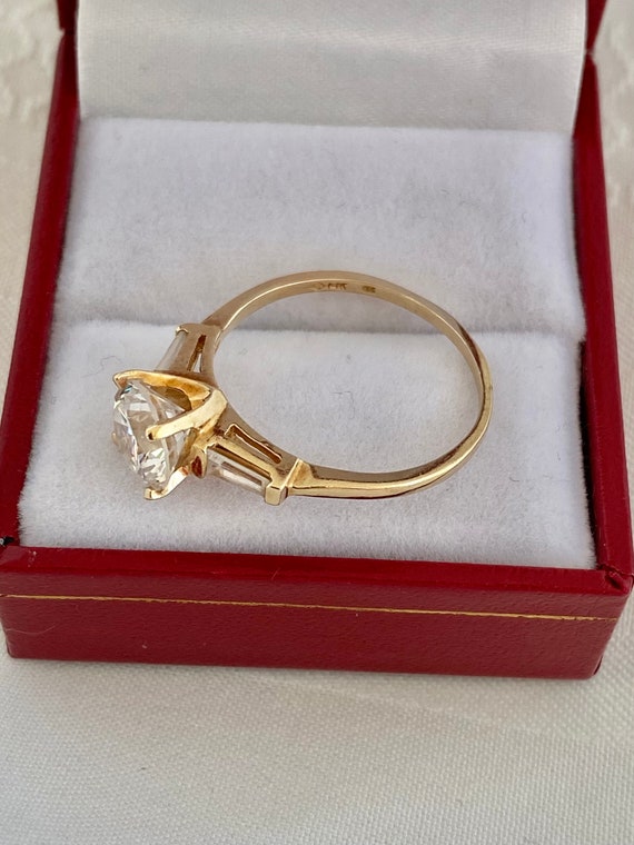14K Solid Gold Solitaire CZ Flanked Baguettes Exq… - image 2