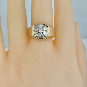 14K Solid Gold Mens 7 Diamonds  Gold 1ctw Brilliant Cut Diamonds Vintage Ring 8.70 grams Size 10