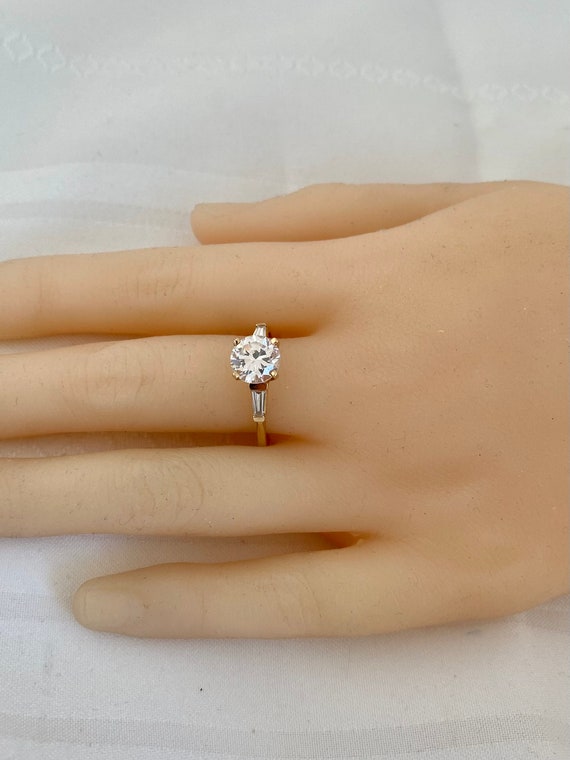 14K Solid Gold Solitaire CZ Flanked Baguettes Exq… - image 6