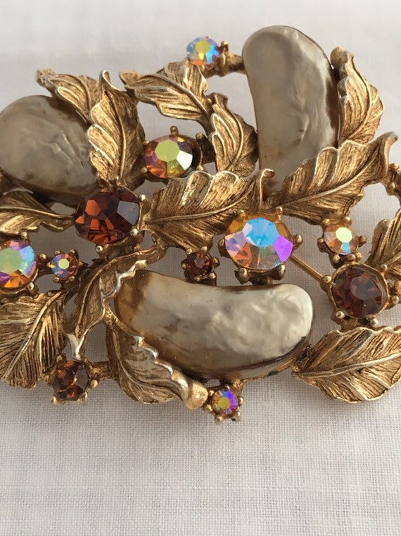 Har Dragon Tooth Faux Baroque Pearls Aurora Boreal