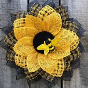 Bee Wreath, Yellow Black Sunflower, Sunflower Wreath, Bee Sunflower, Summer wreath, Fall wreath, gift, Mother's day gift, wall decor image 2