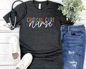 Chemise d’infirmière en soins intensifs, chemises d’infirmière mignonnes, chemise d’infirmière autorisée de l’USC, TShirts de RN de l’UNITÉ DE SOINS INTENSIFS, cadeau d’infirmière de l’unité de soins intensifs, pull d’infirmière en soins intensifs