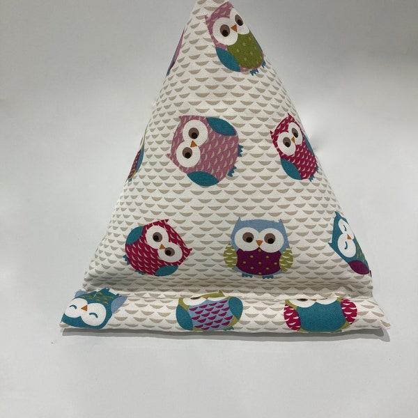 Owls iPad/Kindle/Tablet Pillow Stand