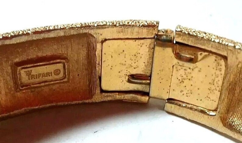 Vintage 60s Crown Trifari signed Textured Gold Tone Belt Buckle Clamper Cuff Bracelet and Clip Earrings Set FREE Shipping