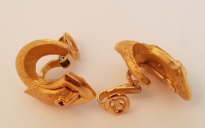 Vintage 60s Crown Trifari signed Textured Gold Tone Belt Buckle Clamper Cuff Bracelet and Clip Earrings Set FREE Shipping