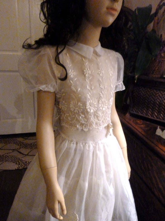 Sweet Vintage 50's Child's White Organza Dress wi… - image 2
