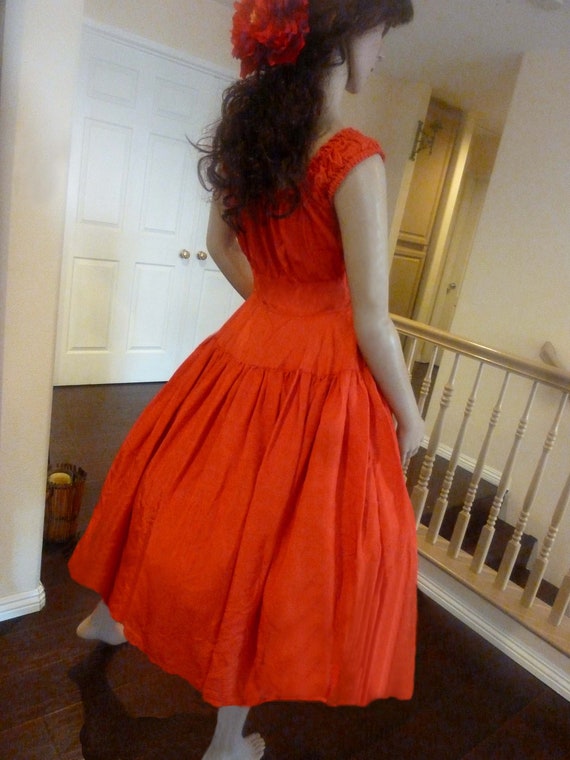 Vibrant Coral Red Rockabilly 50's Swing Dress ala… - image 4