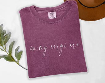 Comfort Colors Corgi T-Shirt: Wildflower Dog Mom Tee