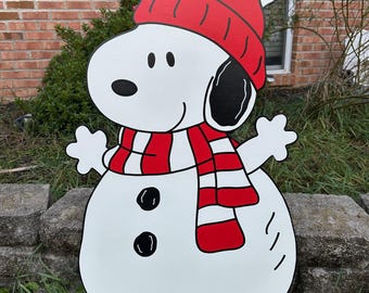Peanuts Snoopy Christmas yard art