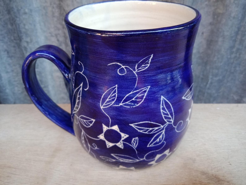 Coffee mug royal blue flower and vine pattern mug, flower mug, daisy mug image 2