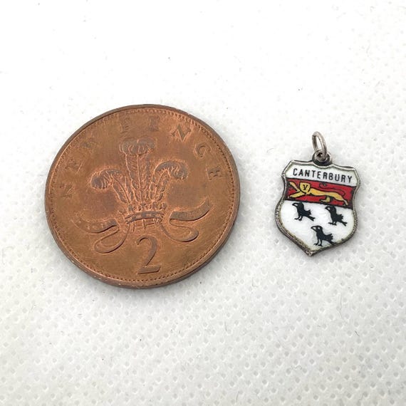 Charme Vintage En Argent Sterling 925 émaillé - Bouclier Canterbury - Poids 1,5g, Longueur 1,8cm - HMK - Occasion