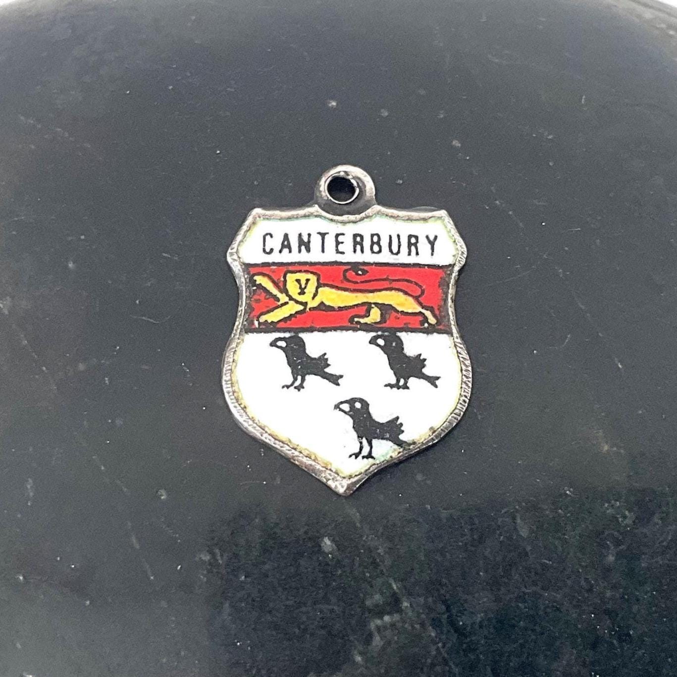Charme Vintage En Argent Sterling 925 émaillé - Bouclier Canterbury - Poids 1,5g, Longueur 1,8cm - HMK - Occasion