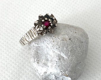 Multistone Silver Ring - Vintage Clear Crystal & Red Garnet Stone Ring