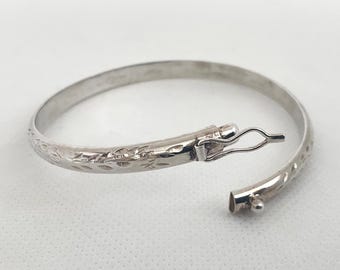 Sterling Silver Etched Flexible Bangle Bracelet - Vintage Women&#39;s Jewellery Gift for Special Occasions