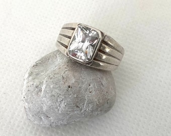 Adjustable Crystal Stone Ring - Sterling Silver Vintage Jewellery