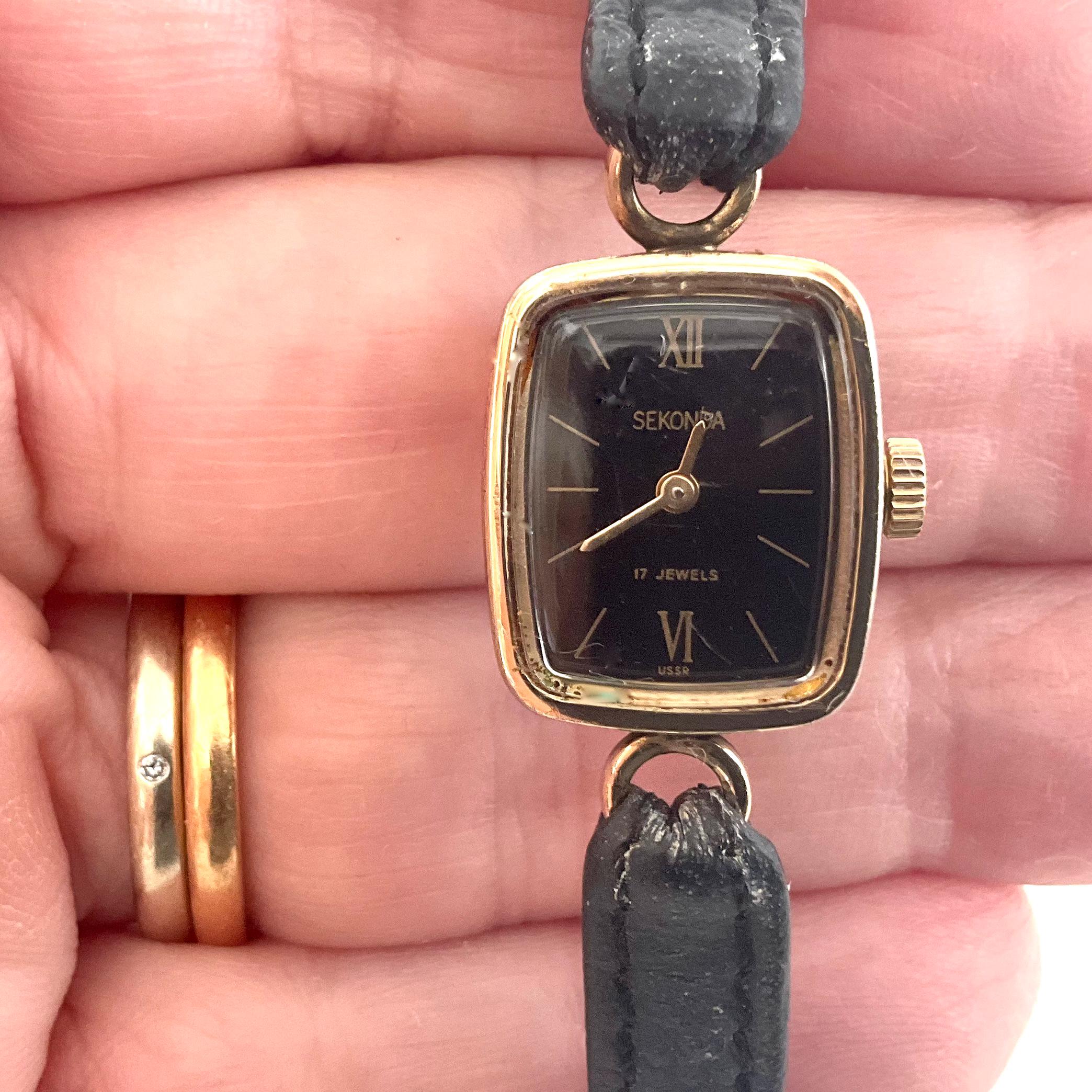 Ancienne montre mécanique, Suja Heno
