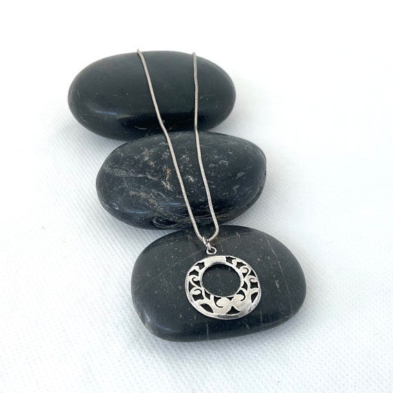 Sterling Silver Cut Out Circle Pendant Necklace -… - image 1