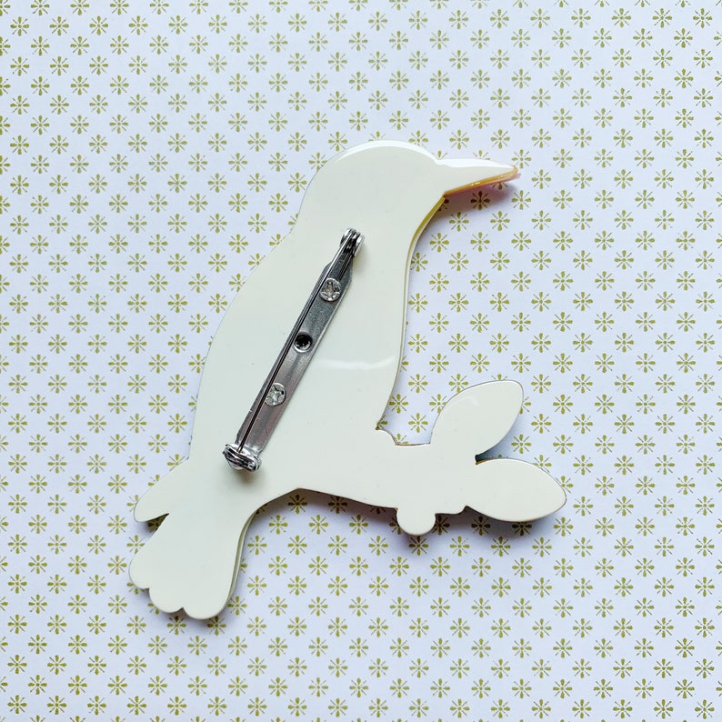 Bella the Black-Naped Oriole Brooch