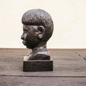 Vintage Retro Handmade  Native Primitive Indigenous Solid Wood / Wooden Bust Sculpture