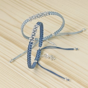 Bracelet with 925 silver beads available in various colors of blue
