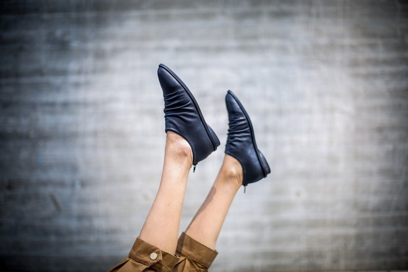 Vittoria Leather Winter Flats Black Oxford Shoes NEW