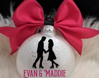Ice Skating Ornament, Ice Skating Couple, Skater Ornament, Figure Skating, Personalized Ornament, Ice Skating, Christmas Gift, GIft