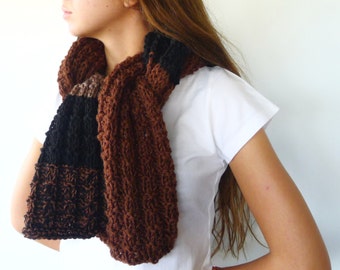 Mens striped scarf. Black & brown scarf with stripes. Mens knit scarf. Unisex knitted scarf. Gift idea for him // Hand knitted