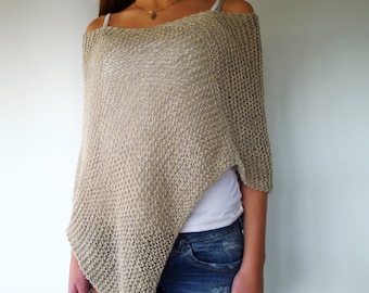 Handgemaakte grijze en beige poncho. Zomerponcho's. Zomerkleding voor vrouwen. Geweven poncho's. Ideeën om voor haar te geven.