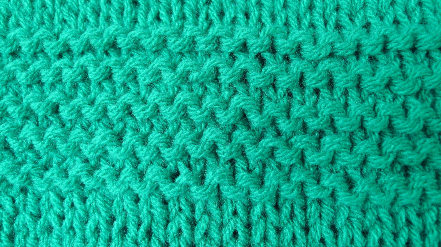 Soft Merino Wool Cowl. Hand Knit Infinity Scarf. Green Loop - Etsy
