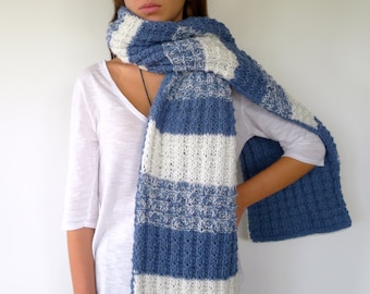 Chunky knit scarf in blue and white | Double sided scarf | Blue and white striped scarf | Reversible knit scarf