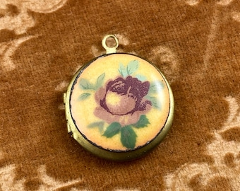 Vintage Floral Brass Enamel Locket Pendant 20mm Naturally Aged  - Gorgeous Aged Shabby Creative Piece! Limited Supply -1pc