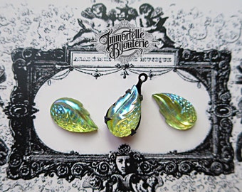 13x8 14x8 Peridot Green Pear AB Floral Leaf Flatback Rhinestone Jewel Gem Stone - Rare Green Pressed Glass West German - 4 pcs