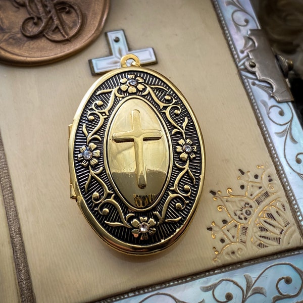 Vintage Religious Memento Mori Mourning Locket Jewelry with Bail - Rememberance Funeral Gold Finish with Rhinestones - 1pc