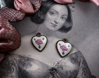 Shabby Vintage White and Pink Enamel Heart Charms, 15x12mm enameled charms, Valentine Hearts, Enamel Hearts, Floral hearts - 2pcs