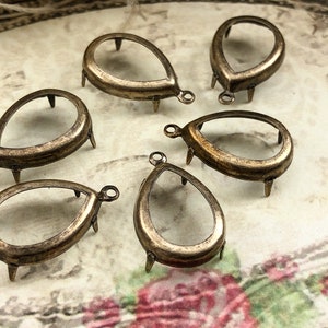 Aged 18x13mm Pear Shallow Relic Patina Hand Aged Brass Ox Cabochon Prong Setting with 1 Ring Open Back - High Quality - 6pcs