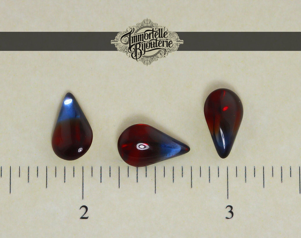 Lot De 25 Perles Vintage En Verre Goutte - Couleur Rouge Givré, Forme Poire, Occasion (origine Inde)