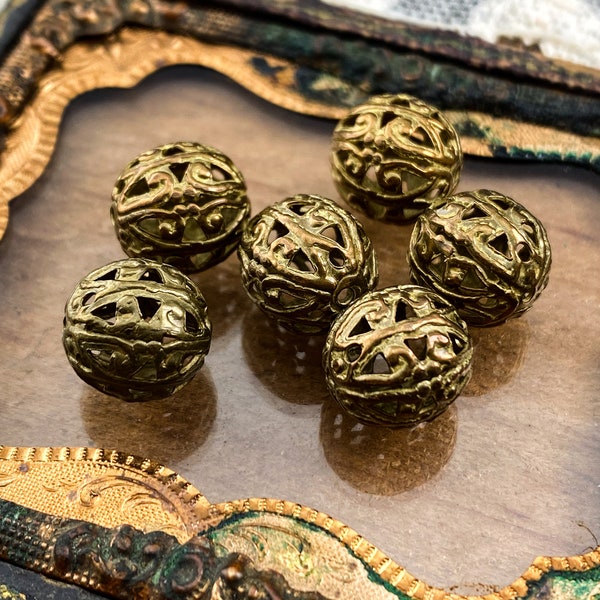 Vintage 10mm Brass Metal Filigree Bead - Decorative Filigree Brass Bead Findings - 6pcs