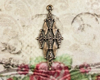 Harlequin Medieval Filigree Victorian Stamping Drops Pendant 30x12mm - High Quality Relic Patina - Hand Applied Antique Brass Ox - 4pcs