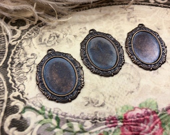 Ornate Frame Victorian Stamping 18x13mm Oval Brass Charm Setting Renaissance Medieval Baroque - Relic Patina - 4pcs