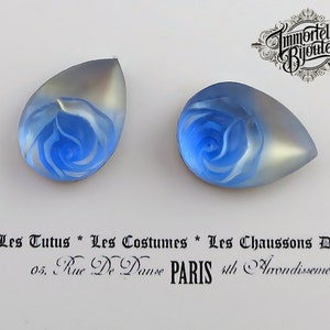 Vintage 18x13 Pear Teardrop Sapphire Blue Glass Rose Cabochon Embossed Gem Stone Jewel ULTRA RARE 2 PCS image 1