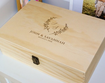 Custom Engraved Keepsake Box, Wedding Memory Box, Wedding Monogram Keepsake Box, Anniversary Gift, Bridal Shower Gift, Gift For Couples