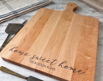 Personalized Engraved Charcuterie Board With Handle, Custom Engraved Housewarming Cheese Board For Closing Gift or New Home Gift