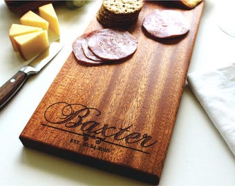 Tabla de quesos personalizada, tabla de embutidos con apellido, regalo para esposo, decoración de cocina, regalo para esposa, regalo para ella, regalo para esposo